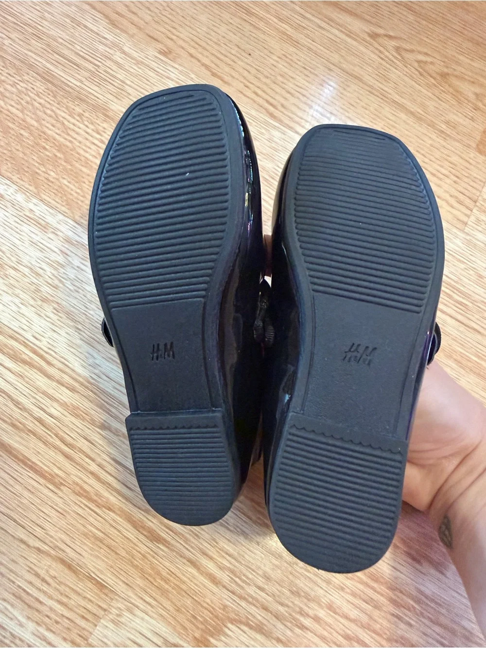 H&M Girls Black Patent Leather Mary Jane Flats US 8.5 (EUR 25)